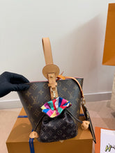 Load image into Gallery viewer, LB1372 LV 130th Anniversary Limited Edition New All in BB /19X17CM

