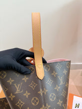 Load image into Gallery viewer, LB1372 LV 130th Anniversary Limited Edition New All in BB /19X17CM
