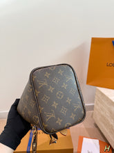 Load image into Gallery viewer, LB1372 LV 130th Anniversary Limited Edition New All in BB /19X17CM
