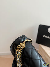 Load image into Gallery viewer, CC1216 Chanel 26c Early Spring New Pearl Chain Square Fat /20X12CM
