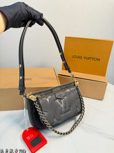 Load image into Gallery viewer, LB1373 LV Three Piece Set Multi Pochette Accessories /24X13CM
