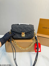Load image into Gallery viewer, LB1374 LV New small Mailman Metis /21X12X4CM
