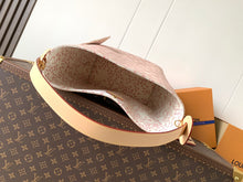 Load image into Gallery viewer, LB1376 LV Travels With All In Large Handbags /31 x 18 x 26 CM /HIGHEST QUALITY VERSION
