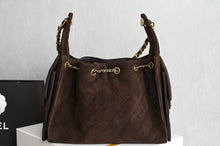Load image into Gallery viewer, CC1218 Chanel 25K H𝗈𝖻𝗈 Small Bag / 30X26X14CM /HIGHEST QUALITY VERSION
