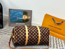 Load image into Gallery viewer, LB1377 Speedy 45 Special Edition / 45X25CM
