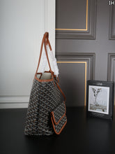 Load image into Gallery viewer, GY076 Goyard Saint Louis Bag Tote Bag / 36X27
