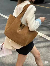 Load image into Gallery viewer, YSK448 YSL Hobo Suede Shopping Bag / 30X28CM
