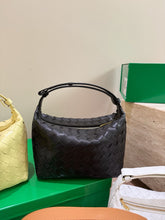 Load image into Gallery viewer, BV083 Bottega Veneta Wallace /23X14CM
