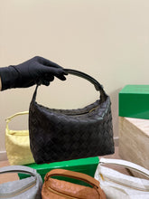 Load image into Gallery viewer, BV083 Bottega Veneta Wallace /23X14CM
