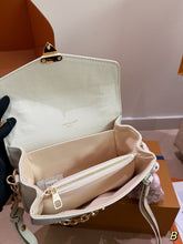Load image into Gallery viewer, LB1378 LV New Pink Series / 21X13CM
