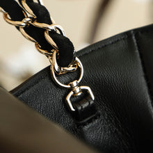 Load image into Gallery viewer, CC1237 CHANEL  Classic /HIGHEST QUALITY VERSION / 33X18X8CM
