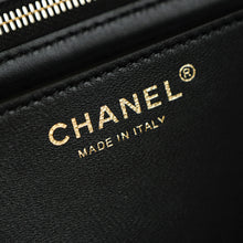 Load image into Gallery viewer, CC1237 CHANEL  Classic /HIGHEST QUALITY VERSION / 33X18X8CM
