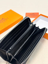 Load image into Gallery viewer, HM174 Hermès Wallet / 20x10 CM
