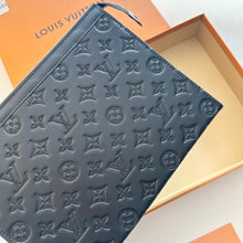 Load image into Gallery viewer, LB1385 LV Monogram Men's Classic Essential Set / 26x20x5 CM
