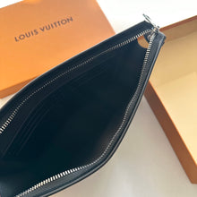 Load image into Gallery viewer, LB1385 LV Monogram Men's Classic Essential Set / 26x20x5 CM
