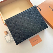 Load image into Gallery viewer, LB1385 LV Monogram Men's Classic Essential Set / 26x20x5 CM
