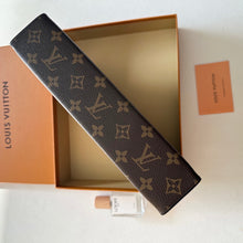 Load image into Gallery viewer, LB1386 LV Monogram Men's Classic Essential Set / 26x20x5 CM

