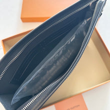 Load image into Gallery viewer, LB1386 LV Monogram Men's Classic Essential Set / 26x20x5 CM
