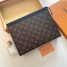Load image into Gallery viewer, LB1386 LV Monogram Men's Classic Essential Set / 26x20x5 CM
