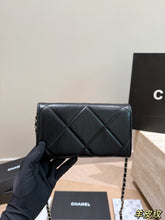 Load image into Gallery viewer, CC1243 Chanel Wallet Crossbody Bag / 18X10CM
