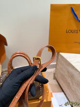 Load image into Gallery viewer, LB1391 LV Speedy 20 Monogram
