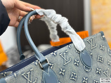 Load image into Gallery viewer, LB1395 LV Onthego Denim Tote /34 cm 25 cm
