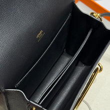 Load image into Gallery viewer, HM175 Hermes Roulis Mini Bag / 18 cm
