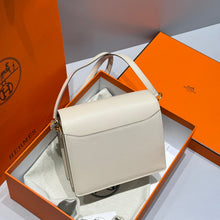 Load image into Gallery viewer, HM176 Hermes Roulis Mini Bag / 18 cm
