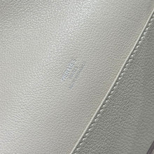 Load image into Gallery viewer, HM176 Hermes Roulis Mini Bag / 18 cm
