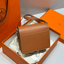 Load image into Gallery viewer, HM178 Hermes Roulis Mini Bag / 18 cm
