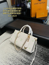 Load image into Gallery viewer, LB1397 LV Onthego Horizontal Tote / 26 × 14 cm
