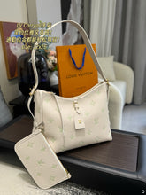 Load image into Gallery viewer, LB1398 LV Carryall / 32 × 26 cm
