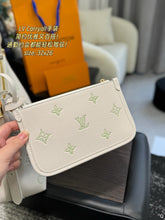 Load image into Gallery viewer, LB1398 LV Carryall / 32 × 26 cm

