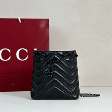 Load image into Gallery viewer, GC775 Gucci GG Marmont Mini  / 16 x 17 x 6.5 cm / HIGHEST QUALITY VERSION
