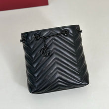 Load image into Gallery viewer, GC775 Gucci GG Marmont Mini  / 16 x 17 x 6.5 cm / HIGHEST QUALITY VERSION
