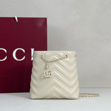 Load image into Gallery viewer, GC775 Gucci GG Marmont Mini  / 16 x 17 x 6.5 cm / HIGHEST QUALITY VERSION
