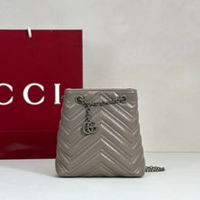 Load image into Gallery viewer, GC775 Gucci GG Marmont Mini  / 16 x 17 x 6.5 cm / HIGHEST QUALITY VERSION
