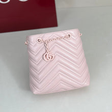 Load image into Gallery viewer, GC775 Gucci GG Marmont Mini  / 16 x 17 x 6.5 cm / HIGHEST QUALITY VERSION
