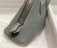Load image into Gallery viewer, HM186 Hermès Mini Bolide / 19 x 14 x 8 cm / HIGHEST QUALITY VERSION
