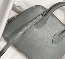 Load image into Gallery viewer, HM186 Hermès Mini Bolide / 19 x 14 x 8 cm / HIGHEST QUALITY VERSION
