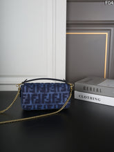Load image into Gallery viewer, FF325 Fendi Baguette Denim Shoulder Bag / 20 x 10 cm
