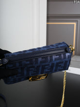 Load image into Gallery viewer, FF325 Fendi Baguette Denim Shoulder Bag / 20 x 10 cm
