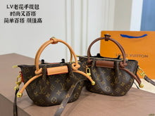 Load image into Gallery viewer, LB1409 Louis Vuitton Petite Boîte Chapeau / 16 x 13 cm
