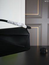 Load image into Gallery viewer, LWE045 LOEWE Puzzle Bag / Classic Calfskin
