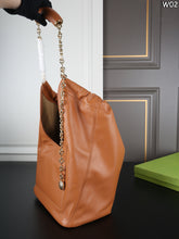 Load image into Gallery viewer, LWE048 LOEWE Squeeze Handbag / 35 x 25 cm
