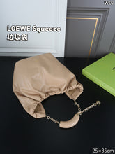 Load image into Gallery viewer, LWE048 LOEWE Squeeze Handbag / 35 x 25 cm
