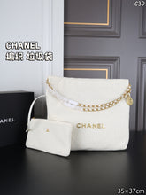 Load image into Gallery viewer, CC1364 Chanel 22 Handbag / 35 x 37 cm
