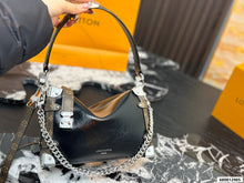 Load image into Gallery viewer, LB1505 Louis Vuitton Side Trunk Soft Box / 23 cm
