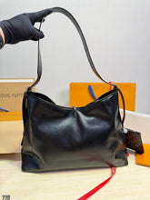 Load image into Gallery viewer, LB1507 Louis Vuitton Carryall Dark MM / 39 x 30 x 15 cm
