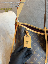 Load image into Gallery viewer, LB1508 Louis Vuitton Carryall GM Tote Bag / 40 x 31 x 14 cm
